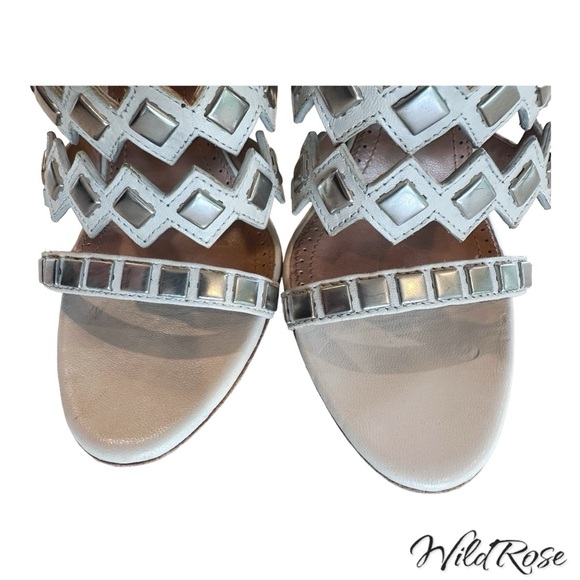 ALAÏA White calfskin LASER CUT stud SANDAL SZ 35.5 - Picture 6 of 17